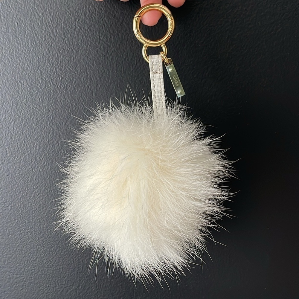 FENDI ivory white fur pouf Pompom bag charm - Picture 2 of 5